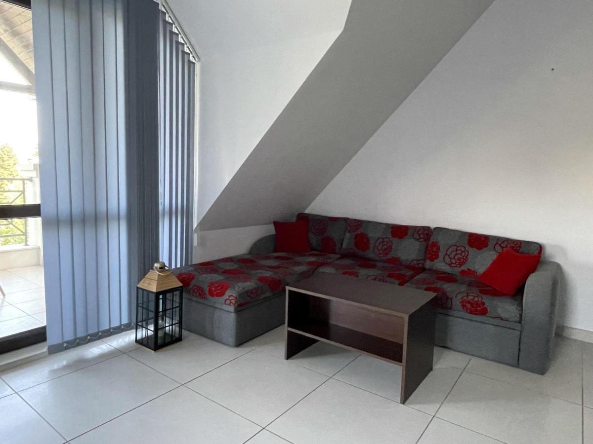 Stunning 2-Bed Apartment In Sea Resort Varna Saints Constantine and Helena Exterior foto