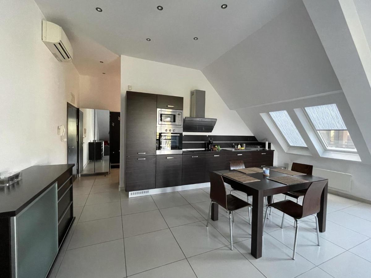 Stunning 2-Bed Apartment In Sea Resort Varna Saints Constantine and Helena Exterior foto